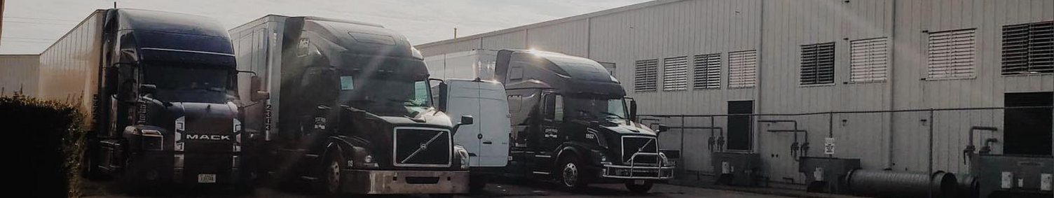 Cedar River Transport LLC logo